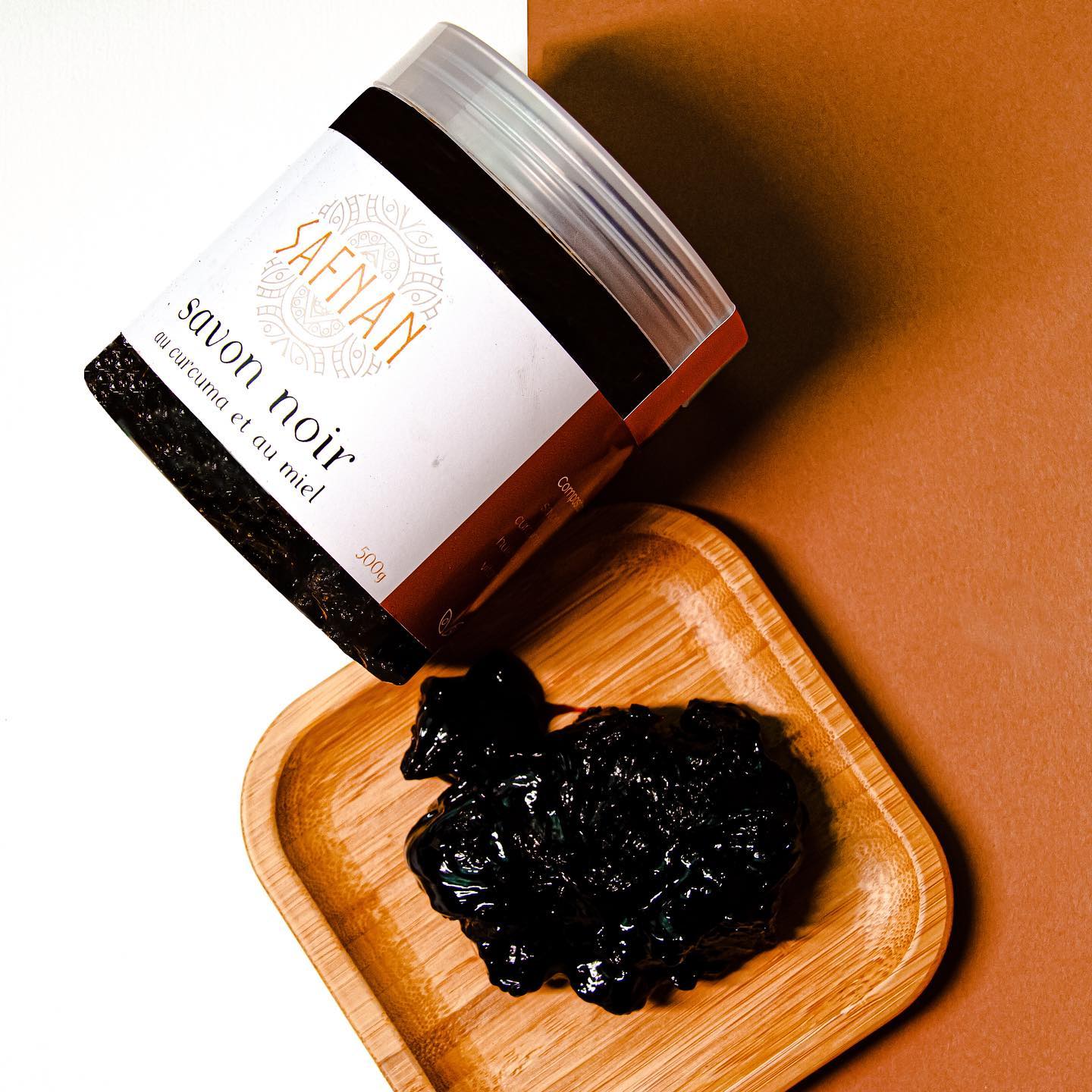 Black Soap With Turmeric And Honey - SAFNAN - 500 g